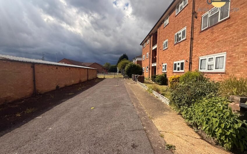 For Rent, Spacious One Bedroom Flat | Semi-Furnished in Luton LU1!!!