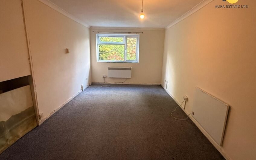 Modern 1-Bedroom Flat with Lift Access & Free Parking Available In Luton, LU1!!!