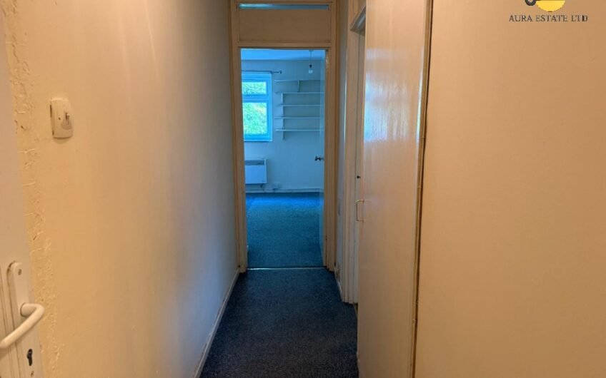 Modern 1-Bedroom Flat with Lift Access & Free Parking Available In Luton, LU1!!!