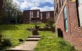 For Sale, Stylish 1-Bedroom Flat with Modern Shower Room & Fitted Kitchen in Luton LU2!!!