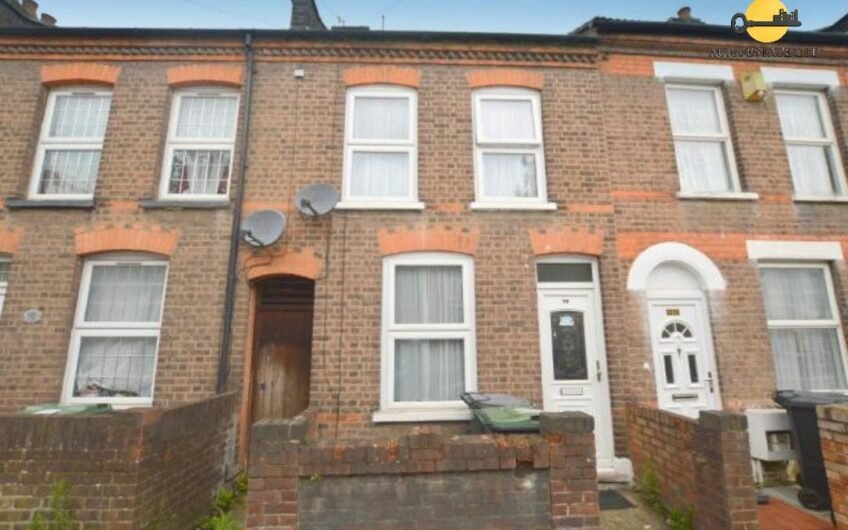 For sale your next Home Awaits – Stylish 3-Bed Terraced House with Garden in Luton LU4!!!