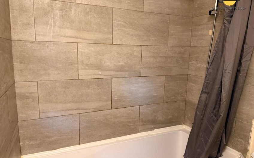 Modern 1-Bedroom Flat with Lift Access & Free Parking Available In Luton, LU1!!!