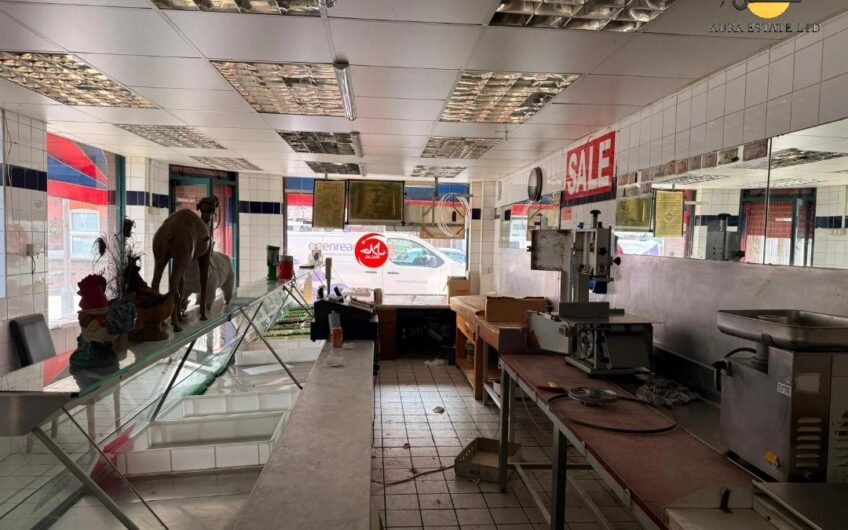Available for sale, Fully Tenanted Semi-Commercial Freehold property with 1 Bedroom in