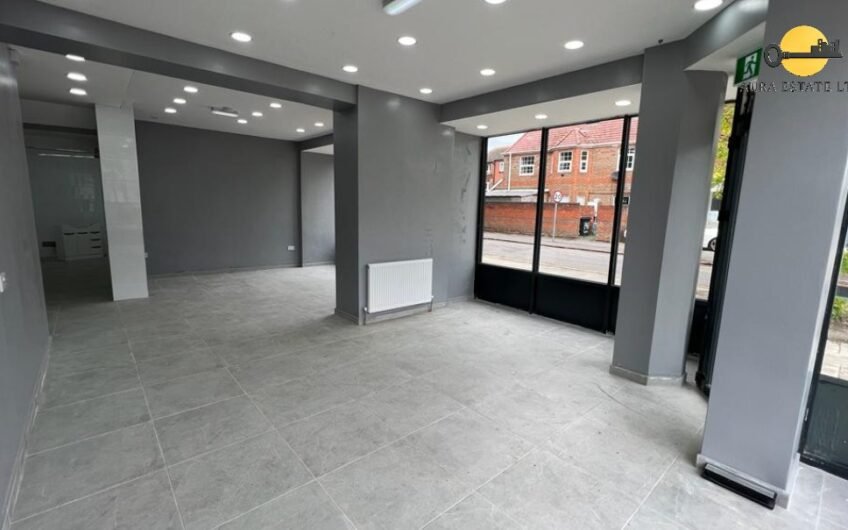 Newly Refurbished 791 Sq Ft Restaurant / Takeaway Unit To Let – High Street Dunstable LU6!!!
