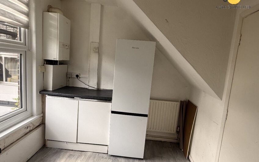 Modern Fully Furnished 1-Bedroom Apartment in Prime Dunstable LU6!!!