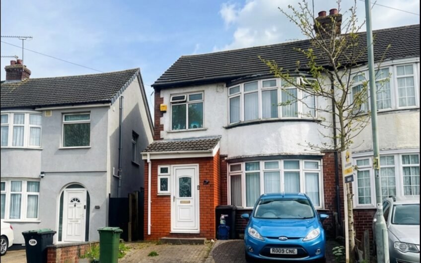 For Sale, Well-Presented 3-Bed Home with Large Outbuilding – Ideal Family Living in Luton LU3!!!
