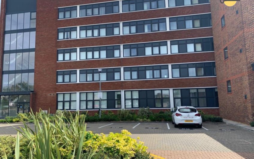 Stylish Fully Furnished 2-Bedroom Flat for Rent in Arrowhead House, Luton LU4!!