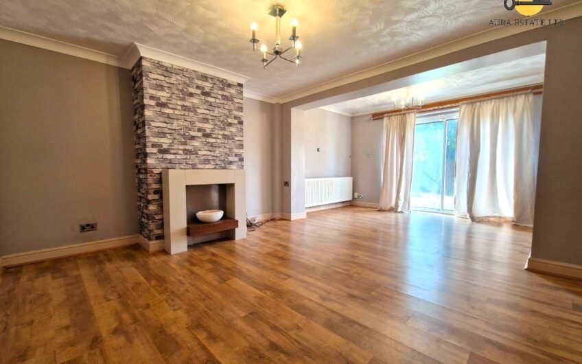 For Rent, spacious 3-Bedroom Family Home with Open-Plan Living & Private Parking in Luton LU3!!!