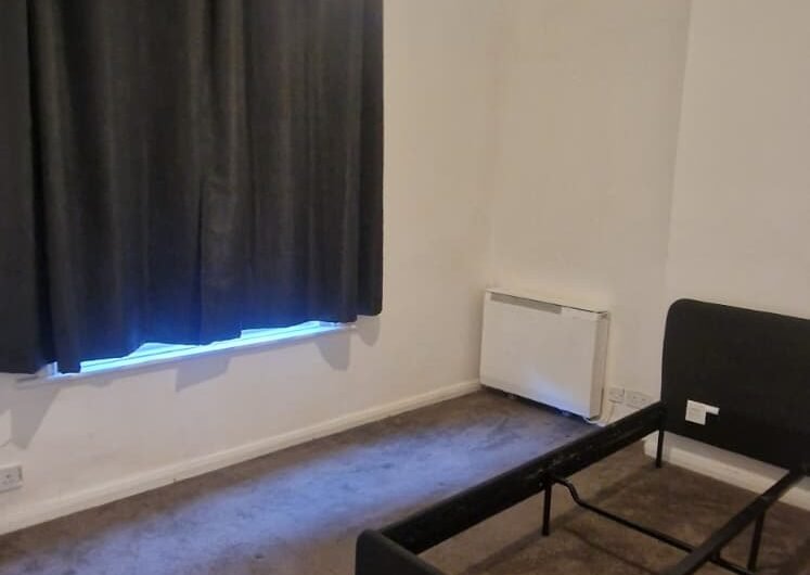 One-Bedroom Fat For Rent On High Town Road, Luton, LU2!!!