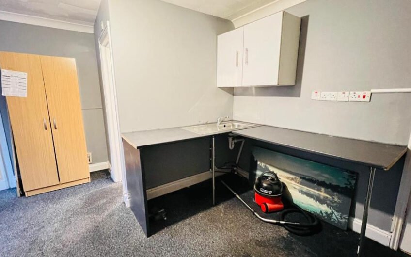 Comfortable Single Room with Wi-Fi & Parking – Ready to Move In Luton LU3!!!