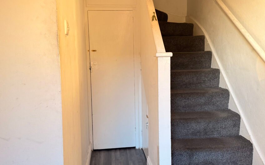 5 Bedroom Mid-Terraced House to Rent in Luton, LU2!!!
