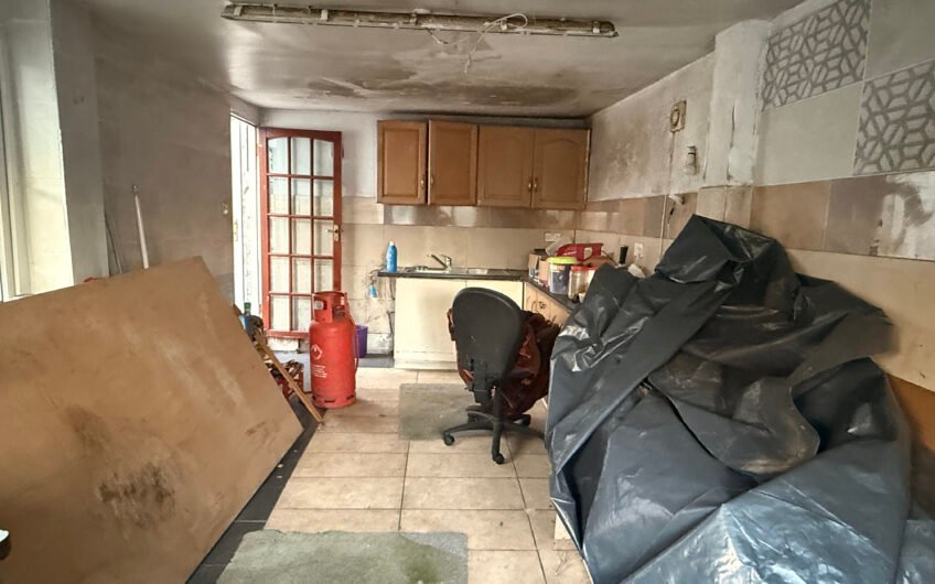 5 Bedroom Mid-Terraced House to Rent in Luton, LU2!!!