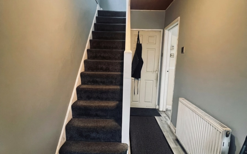 For Sale, Well-Presented 3-Bed Home with Large Outbuilding – Ideal Family Living in Luton LU3!!!
