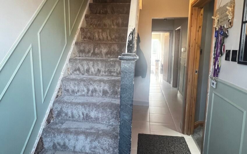 Extended 5 Bedroom House Available for Sale in Luton, LU4!!!