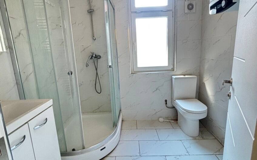 Fresh Interiors, Three Double Bedrooms – Flat To Let