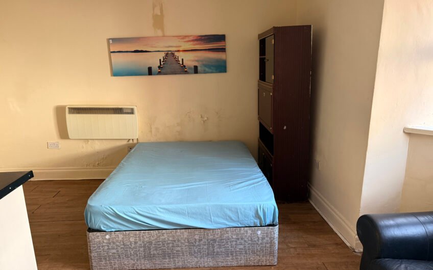Comfortable Single Room with Wi-Fi & Parking – Ready to Move In Luton LU3!!!