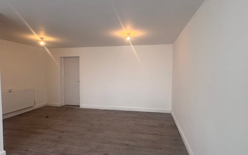 Modern Family Living in Sundon Park – Refurbished 3-Bedroom Home in LU3