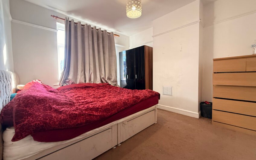 Comfortable Family Living with Plenty of Space – Luton LU4