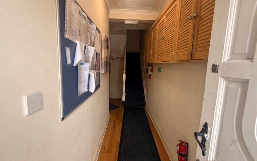 A Comfortable En-Suite Room with All Bills Included in Luton LU3