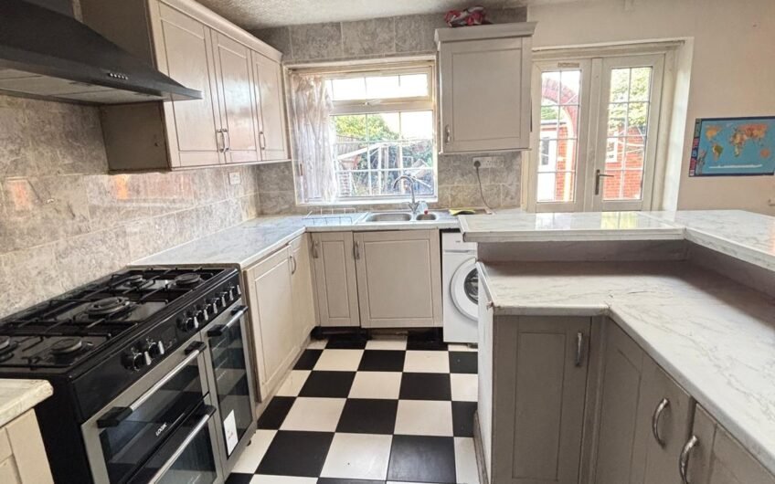 The Space Your Family Has Been Looking For – 6-Bedroom Detached Home