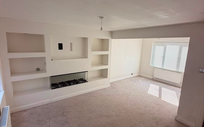 A Hidden Gem in Northampton – 3-Bedroom Detached Home with Parking