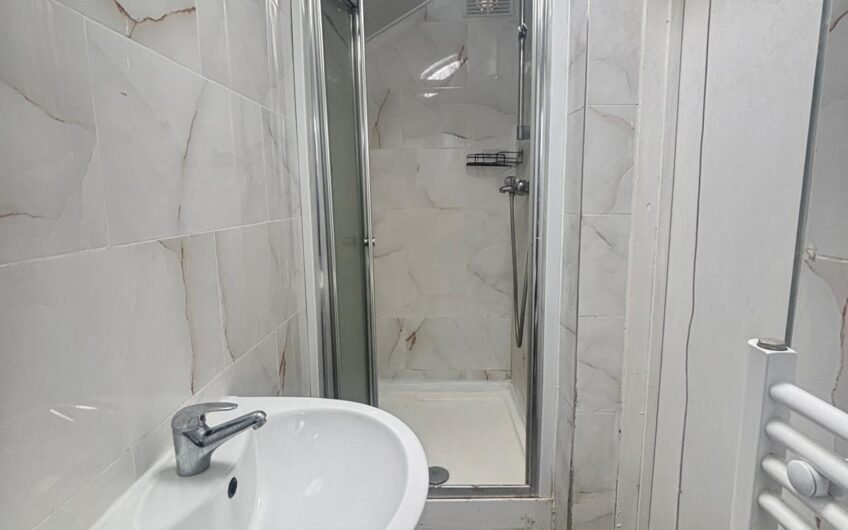 Double Room, Two Shared Bathrooms & All Bills Included – Luton LU1