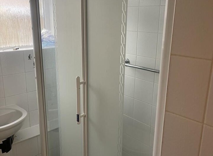 A 1-Bedroom Flat with Free Parking & a Large Reception Room – Luton LU1