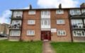 A 1-Bedroom Flat with Free Parking & a Large Reception Room – Luton LU1