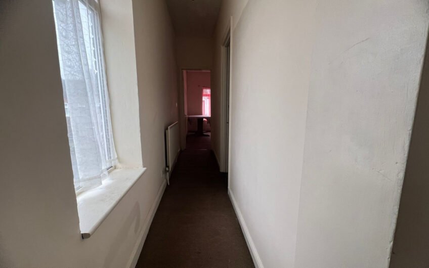 Shop Below, Flat Above – A Mixed-Use Investment in Luton LU4