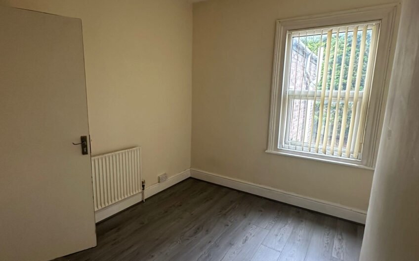 A Garden, Two Reception Rooms & Three Bedrooms – Take a Look Inside
