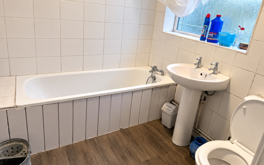 Home or Investment? This Chain-Free Luton Property Offers Both