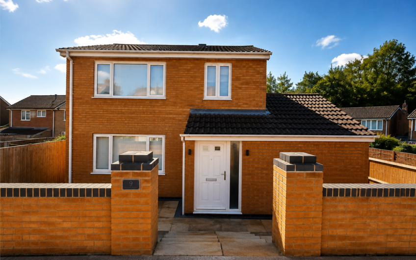 A Hidden Gem in Northampton – 3-Bedroom Detached Home with Parking