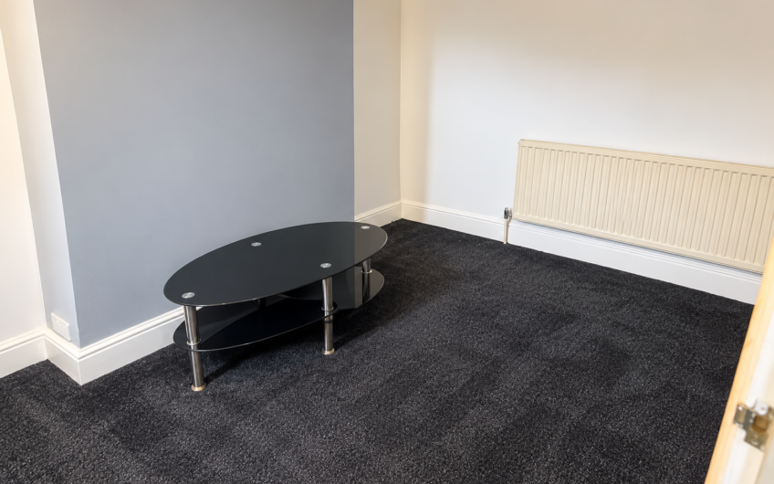 Home or Investment? This Chain-Free Luton Property Offers Both