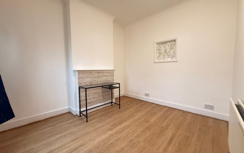 Three Bedrooms, Two Receptions – This Luton Home Has Options