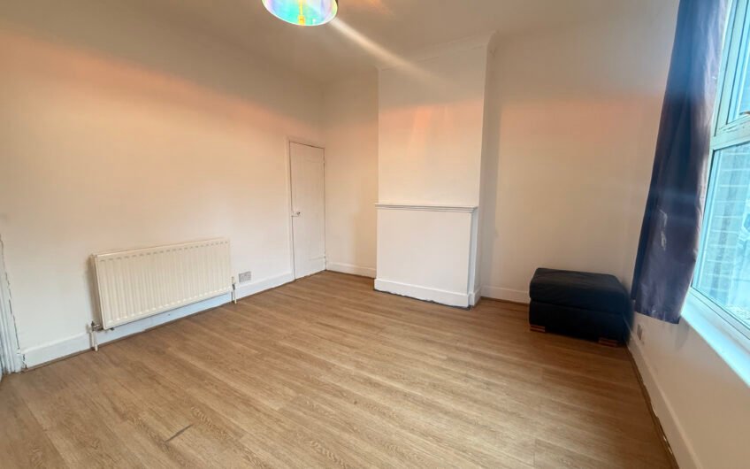 Three Bedrooms, Two Receptions – This Luton Home Has Options