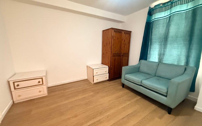 Three Bedrooms, Two Receptions – This Luton Home Has Options