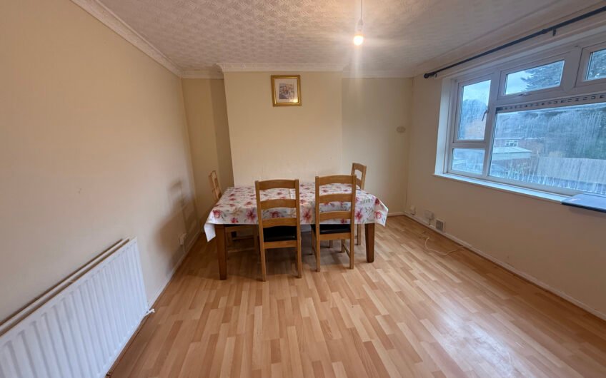 Two Floors, Two Master Bedrooms – Take a Look at This Luton Duplex
