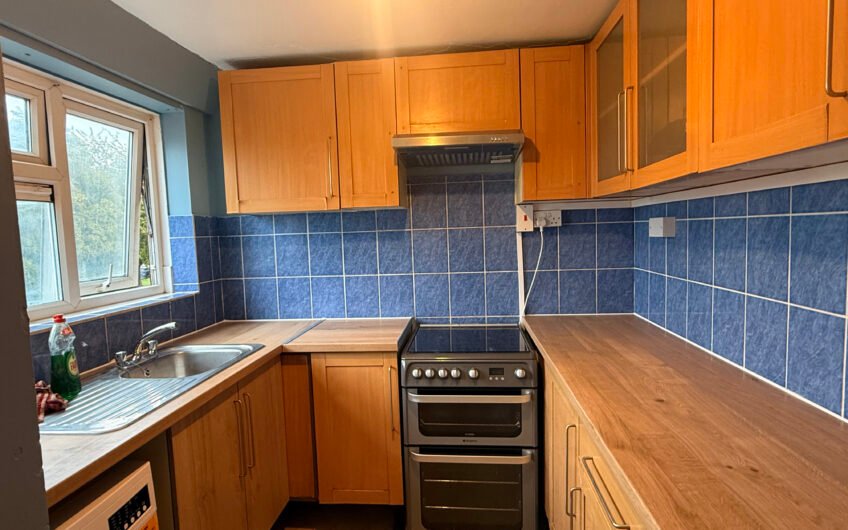 Two Floors, Two Master Bedrooms – Take a Look at This Luton Duplex