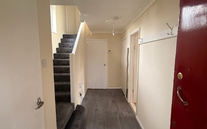 Two Floors, Two Master Bedrooms – Take a Look at This Luton Duplex