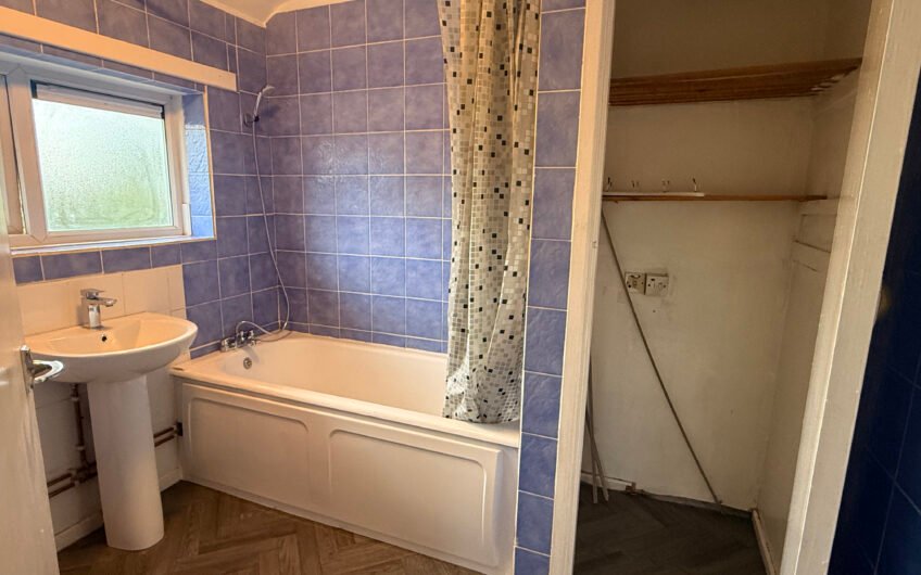 Two Floors, Two Master Bedrooms – Take a Look at This Luton Duplex