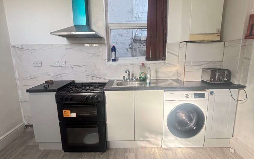 Five Bedrooms Under One Roof – HMO-Approved Home in Luton LU1