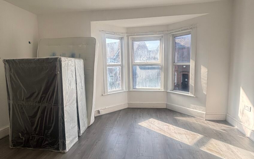 Five Bedrooms Under One Roof – HMO-Approved Home in Luton LU1