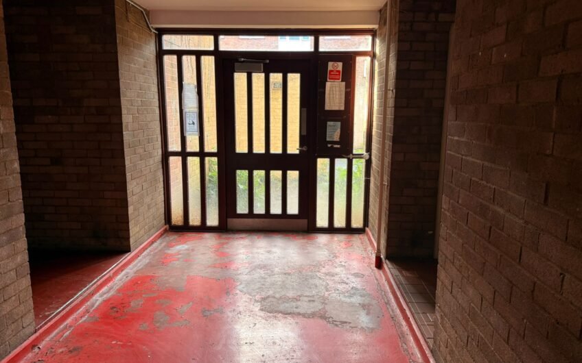 Ground Floor. Allocated Parking. Garden Access – 1-Bed Flat in Luton