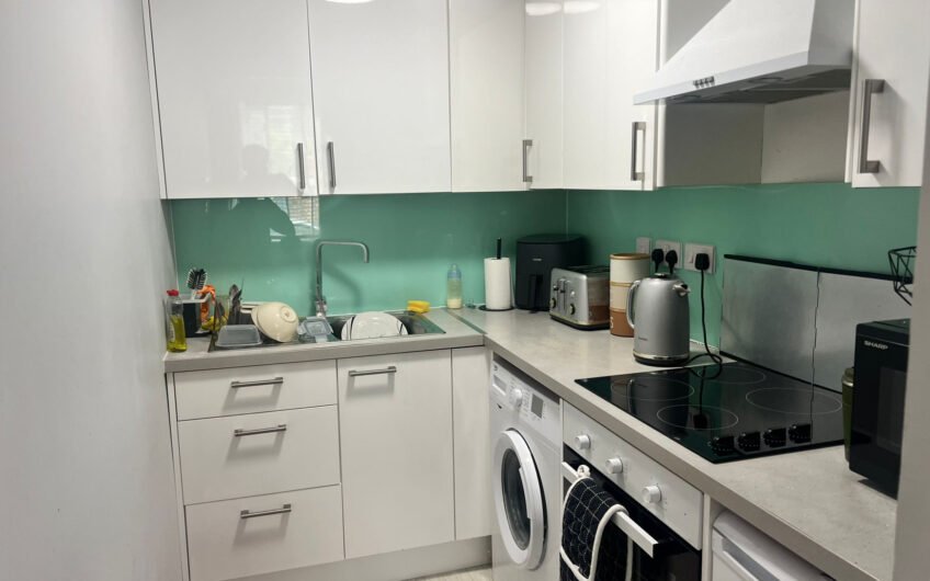 £900 PCM with Parking? This 1-Bedroom Maisonette in Luton Is Worth a Look
