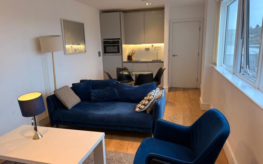 2 Bedroom Furnished Flat to Let, Laporte Way, Luton LU4