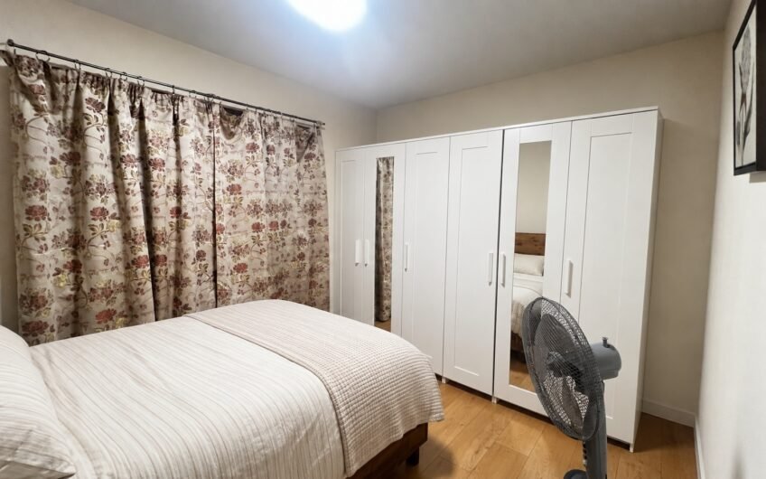 Freehold Investment: Two 1 Bed Flats Sold Together in Luton LU3