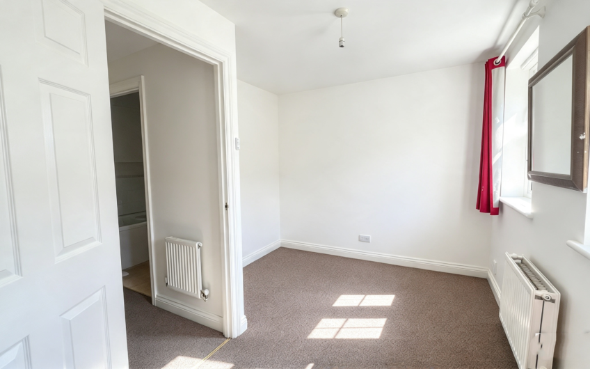 Two-Bedroom Home Near Leagrave Station & Local Amenities – Luton LU4