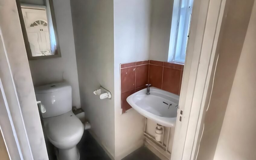Forget the Parking Hunt – This Luton Flat Comes with Allocated Parking
