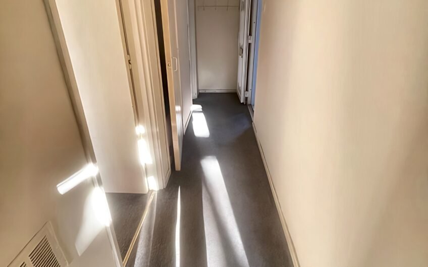 Forget the Parking Hunt – This Luton Flat Comes with Allocated Parking